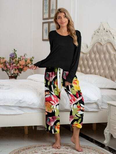 Round Neck Top and Printed Pants Lounge Set - Trendsi - Flyclothing LLC
