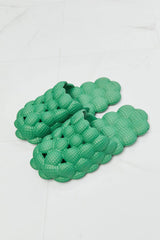 NOOK JOI Laid Back Bubble Slides in Green - Trendsi
