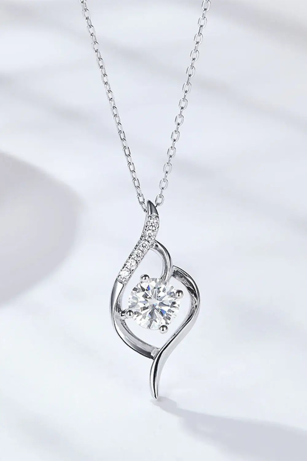 Platinum-Plated 1 Carat Moissanite Pendant Necklace - Trendsi - Flyclothing LLC