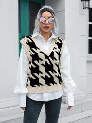 Houndstooth V-Neck Sweater Vest - Trendsi