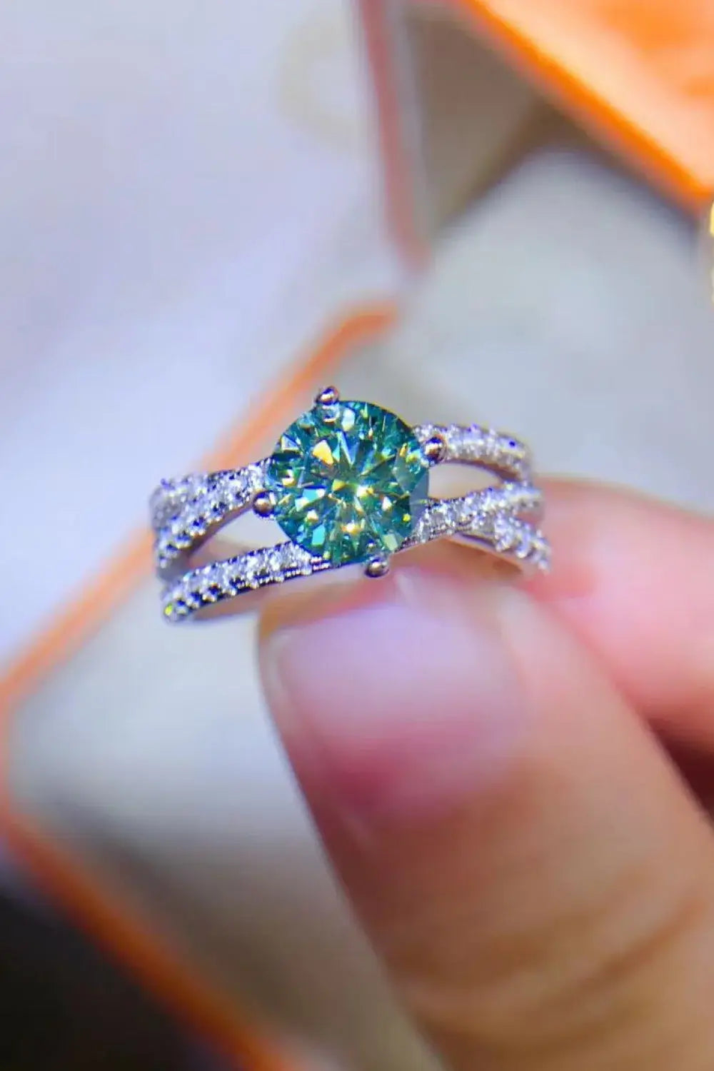 1 Carat Moissanite Contrast 925 Sterling Silver Ring - Trendsi - Flyclothing LLC