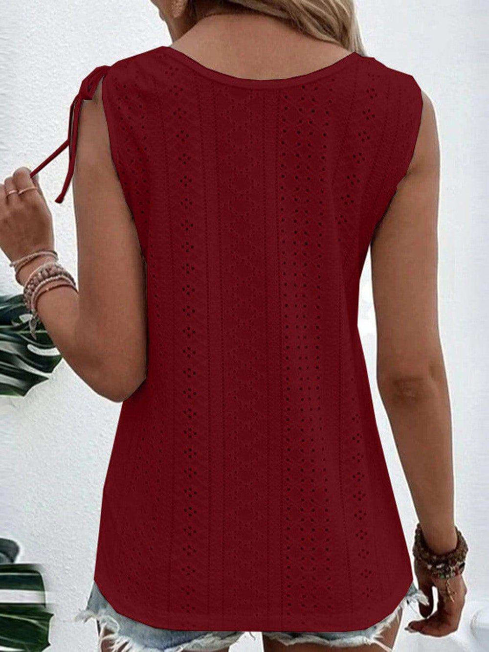 Full Size Scoop Neck Sleeveless Tank Top - Trendsi - Flyclothing LLC