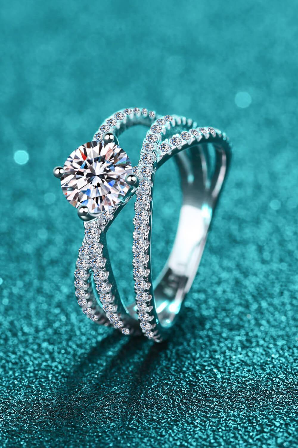 1 Carat Moissanite Crisscross Ring - Trendsi