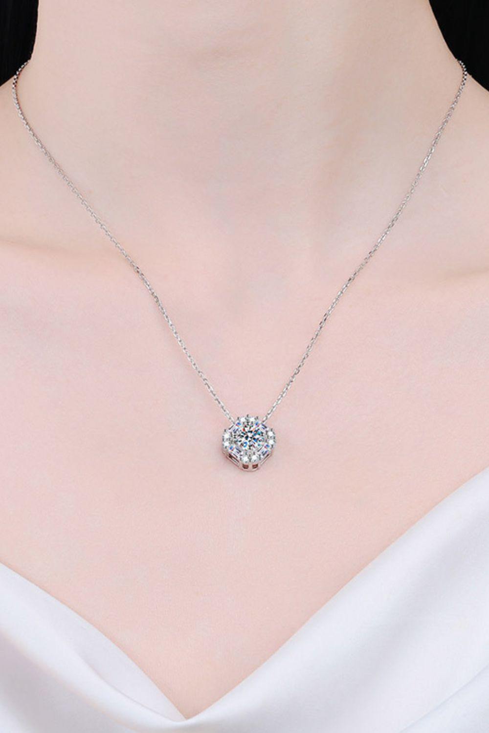 Geometric Moissanite Pendant Chain Necklace - Trendsi