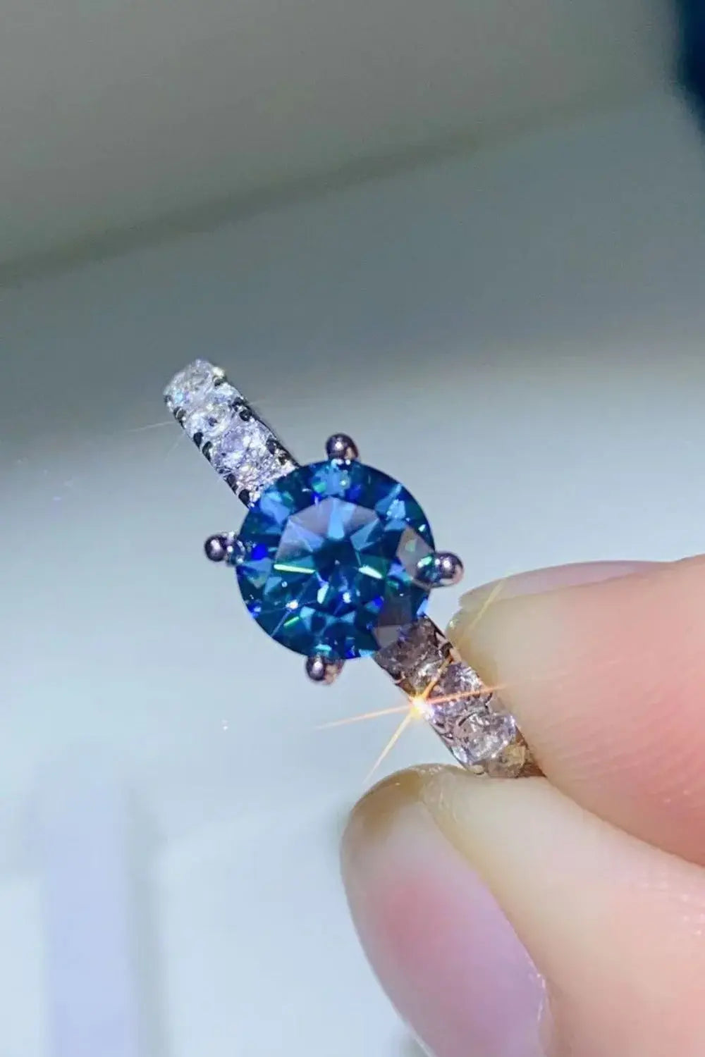 Future Style 1 Carat Moissanite Side Stone Ring - Trendsi - Flyclothing LLC