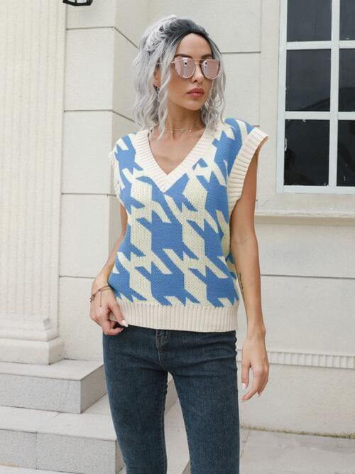 Houndstooth V-Neck Sweater Vest - Trendsi