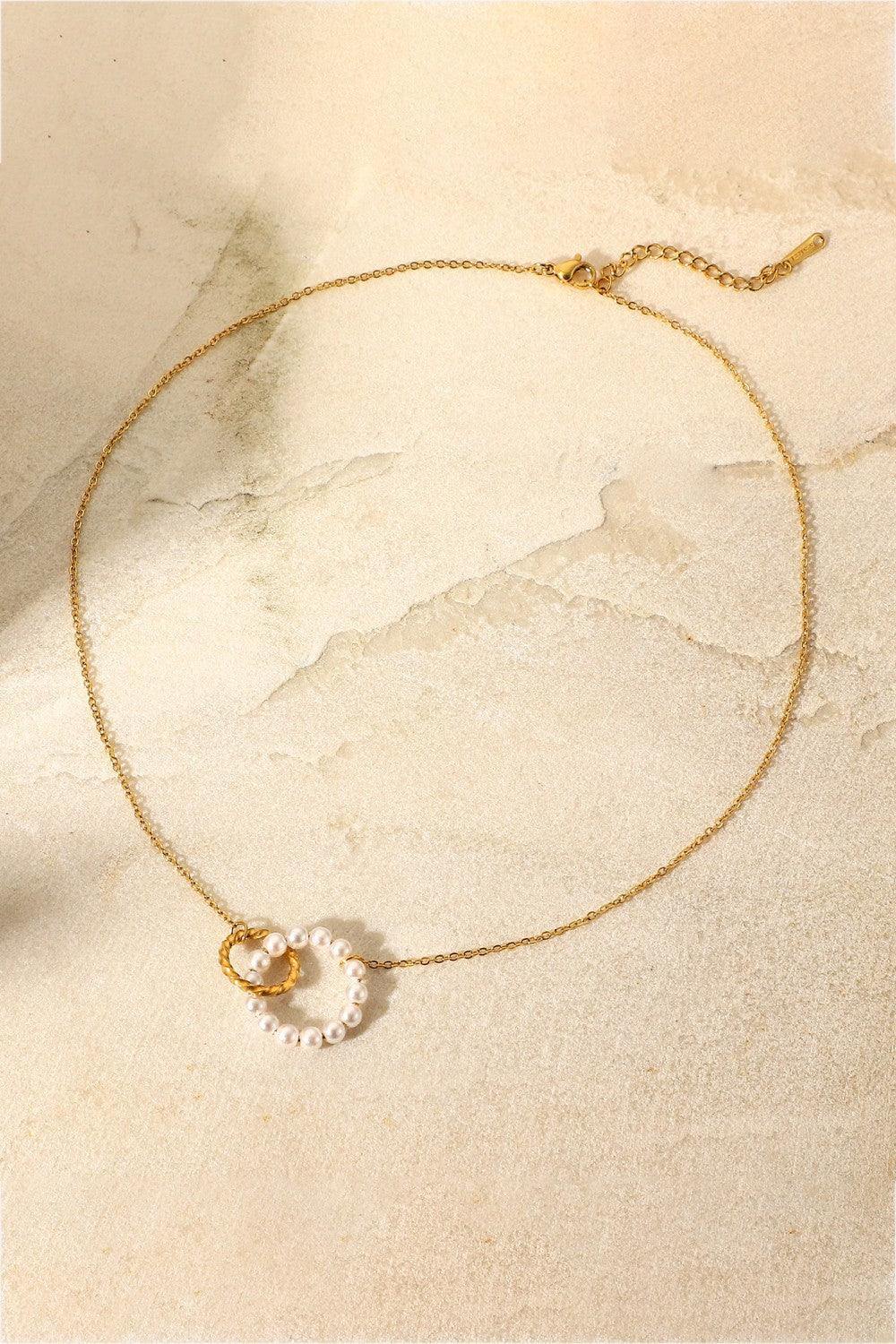 Pearl Hoop Link Pendant Necklace - Trendsi