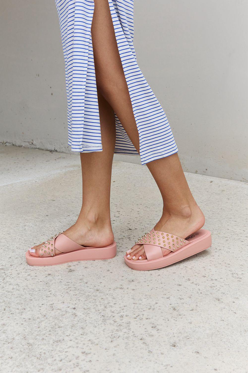 Forever Link Studded Cross Strap Sandals in Blush - Trendsi