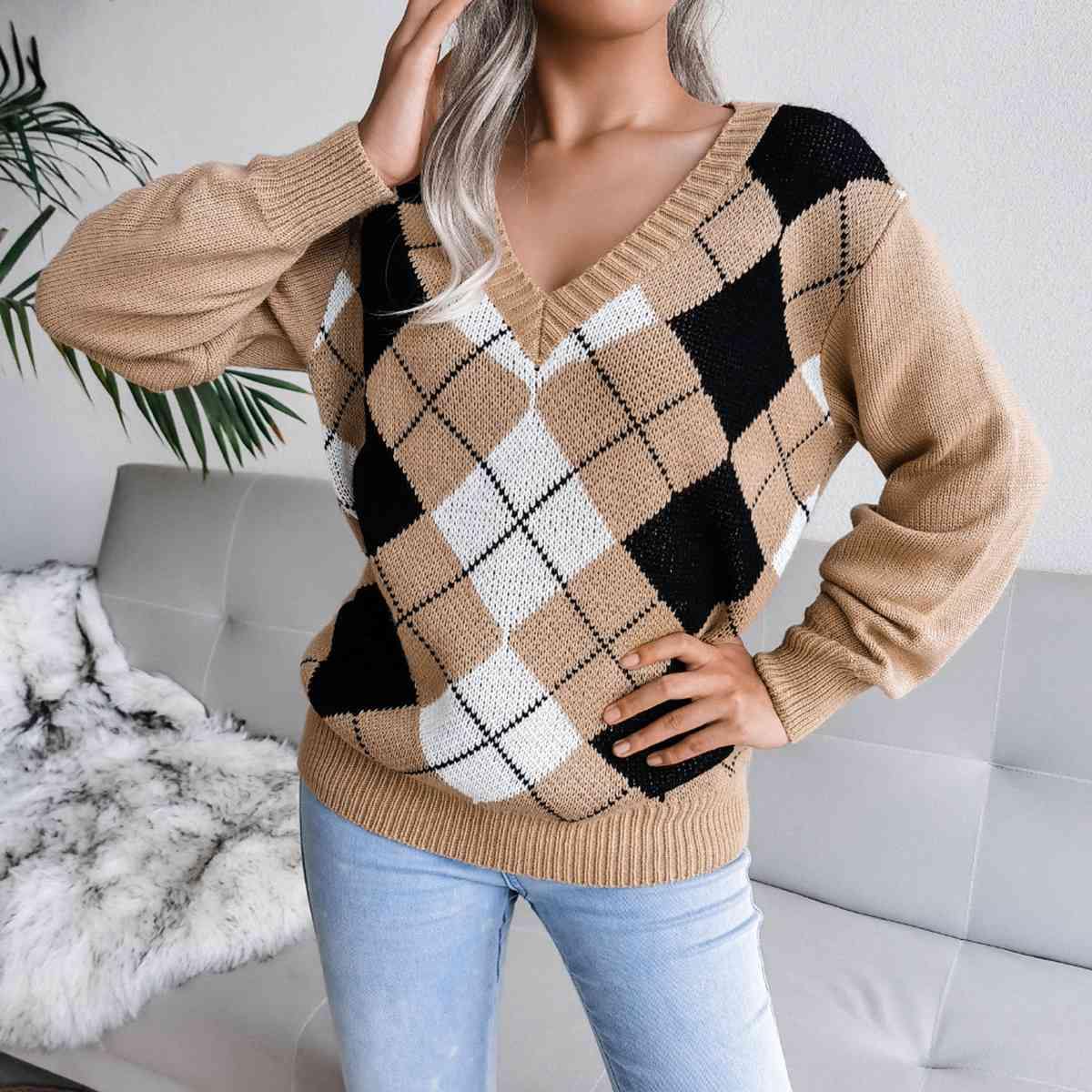 Geometric V-Neck Sweater - Trendsi