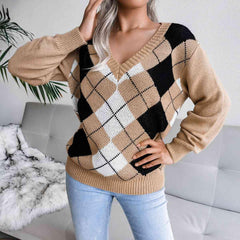 Geometric V-Neck Sweater - Trendsi
