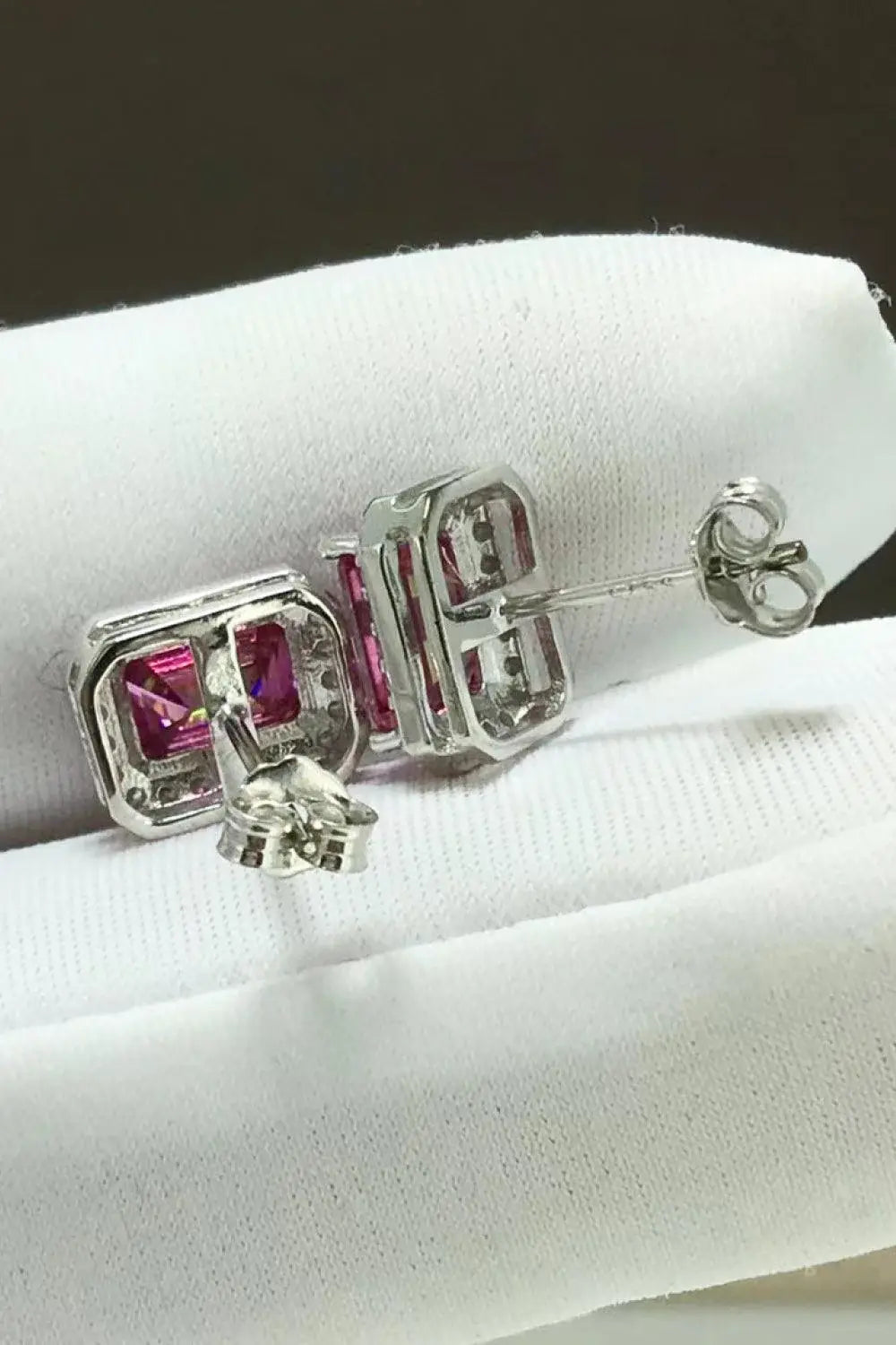 Shiny and Elegant 2 Carat Moissanite Stud Earrings - Trendsi - Flyclothing LLC