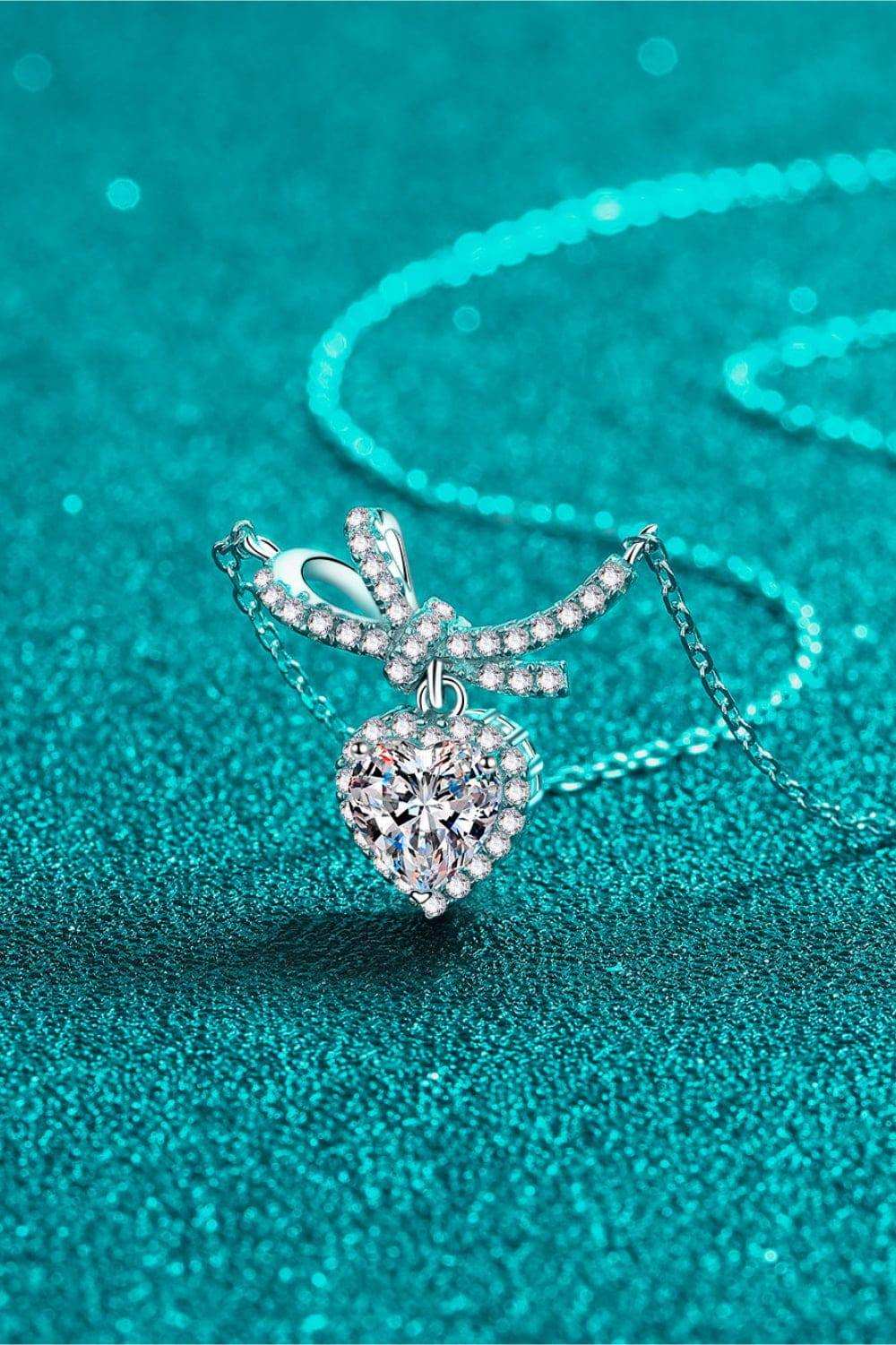 1 Carat Moissanite Heart Pendant Necklace - Trendsi - Flyclothing LLC