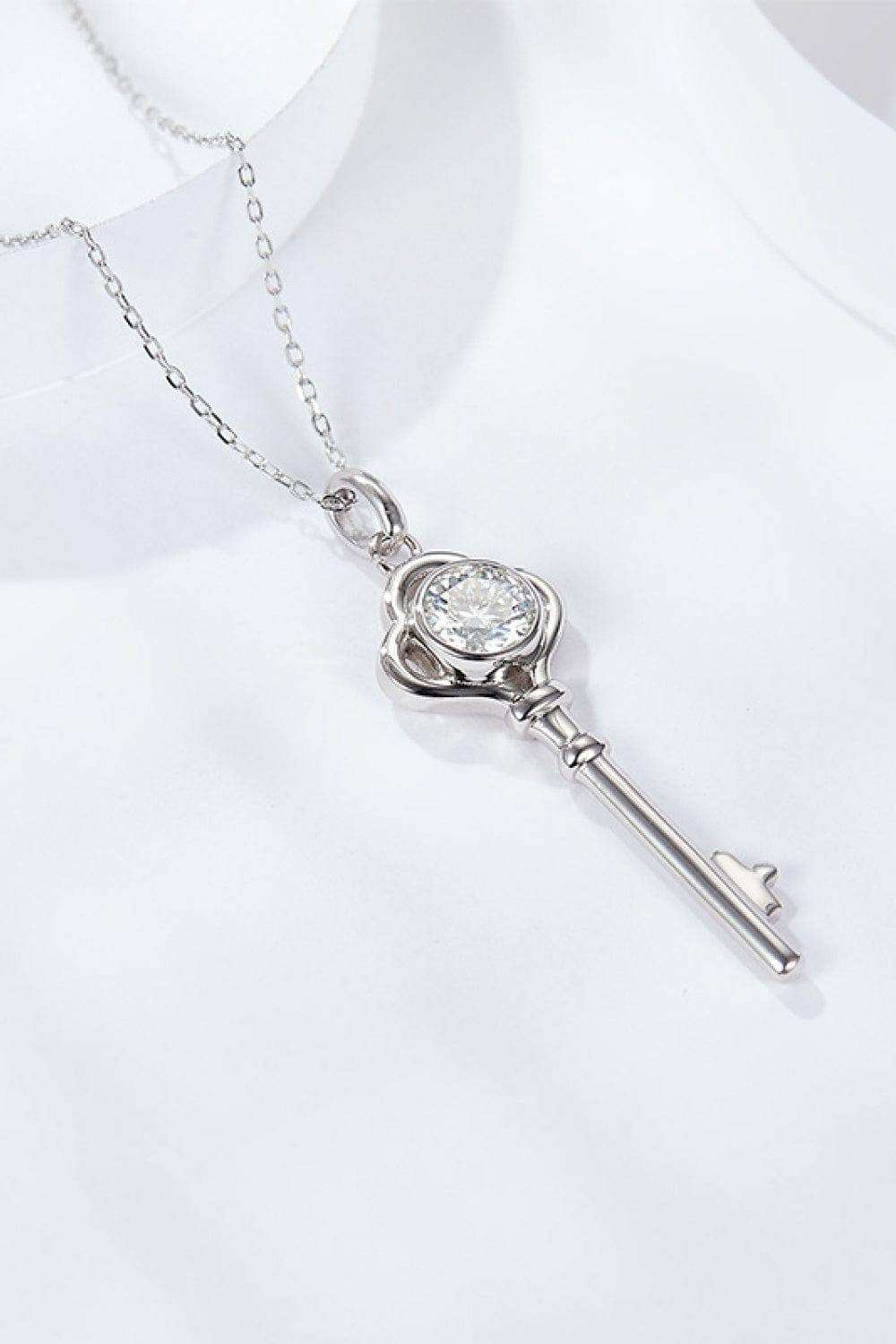 925 Sterling Silver 1 Carat Moissanite Key Pendant Necklace - Trendsi - Flyclothing LLC