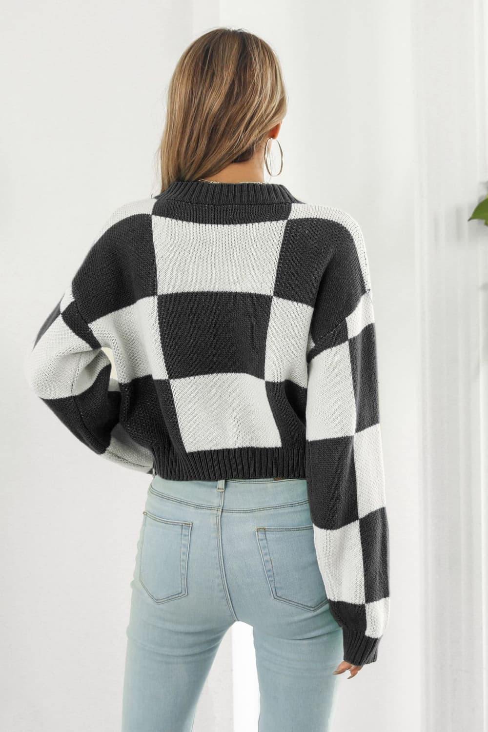 Color Block Round Neck Dropped Shoulder Sweater - Trendsi