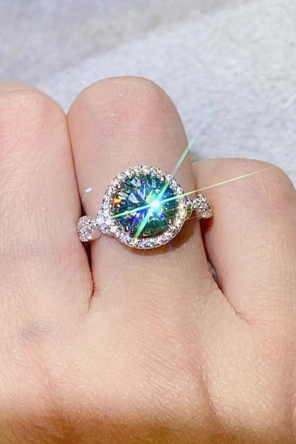 2 Carat Moissanite Emerald Green Ring - Flyclothing LLC