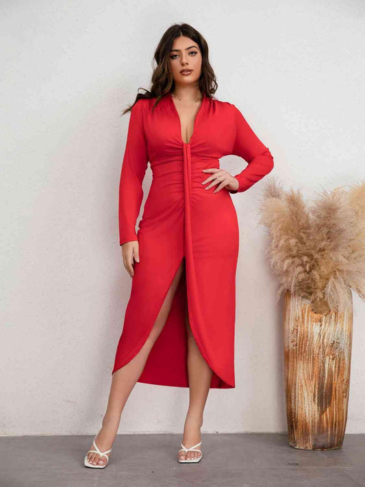 Plus Size Plunge Ruched Slit Dress - Trendsi