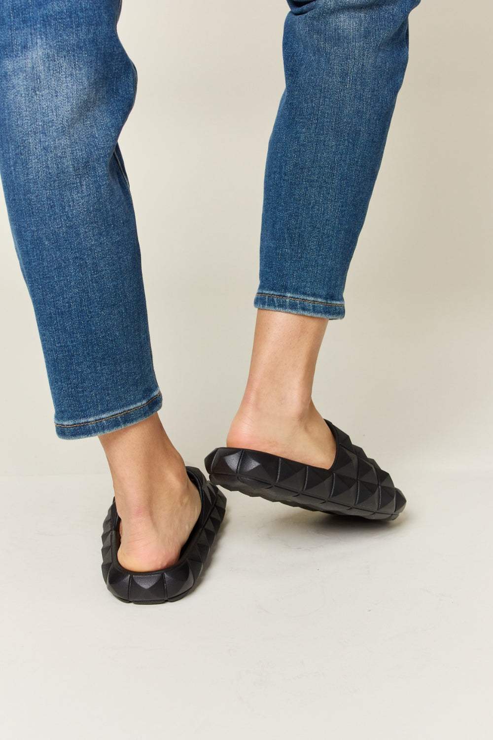 WILD DIVA Pyramid Stud Toe Band Footbed Sandals - Trendsi - Flyclothing LLC
