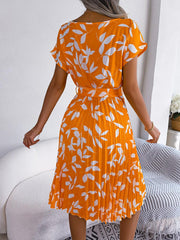 Printed Round Neck Short Sleeve Pleated Dress - Trendsi