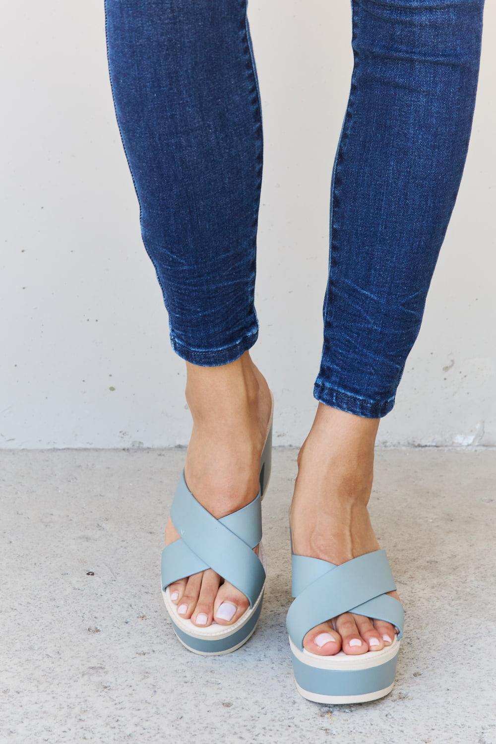 Weeboo Cherish The Moments Contrast Platform Sandals in Misty Blue - Trendsi - Flyclothing LLC