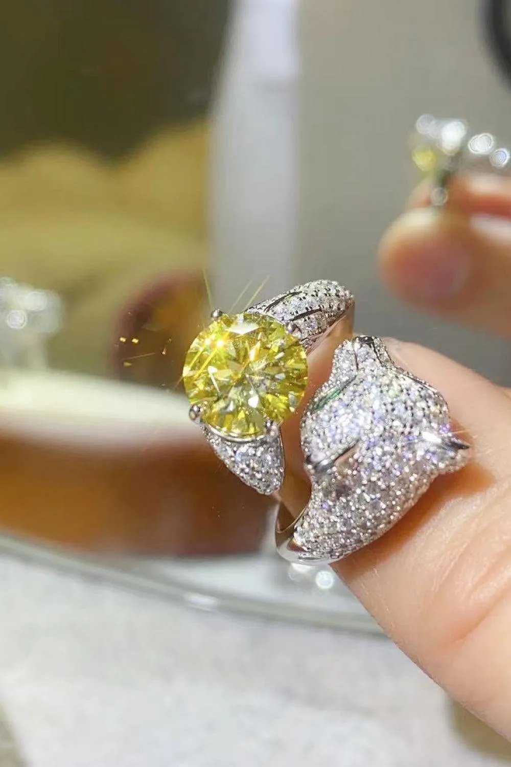 2 Carat Yellow Moissanite Animal Bypass Ring - Trendsi