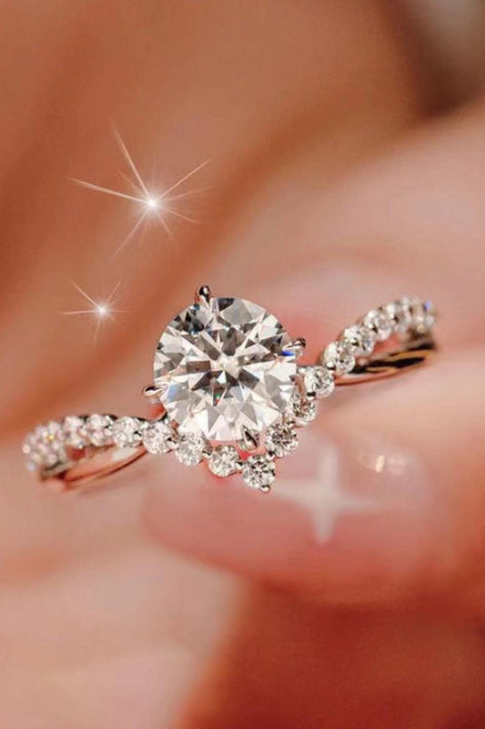 Bold Beauty 1 Carat Moissanite Heart-Shaped Ring - Trendsi