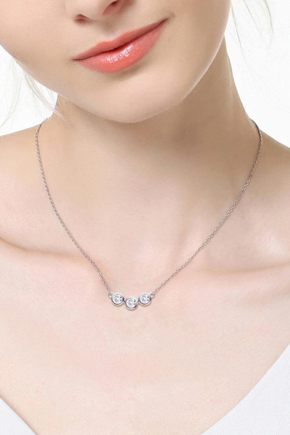 Find Your Center Moissanite Necklace - Trendsi