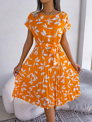Printed Round Neck Short Sleeve Pleated Dress - Trendsi
