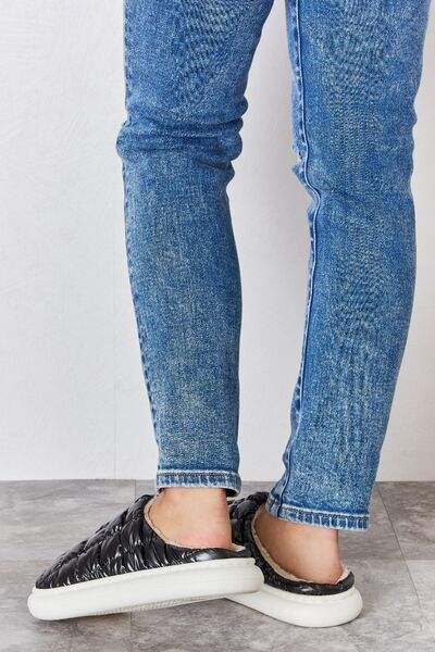 Melody Puffer Plush Slippers - Trendsi - Flyclothing LLC