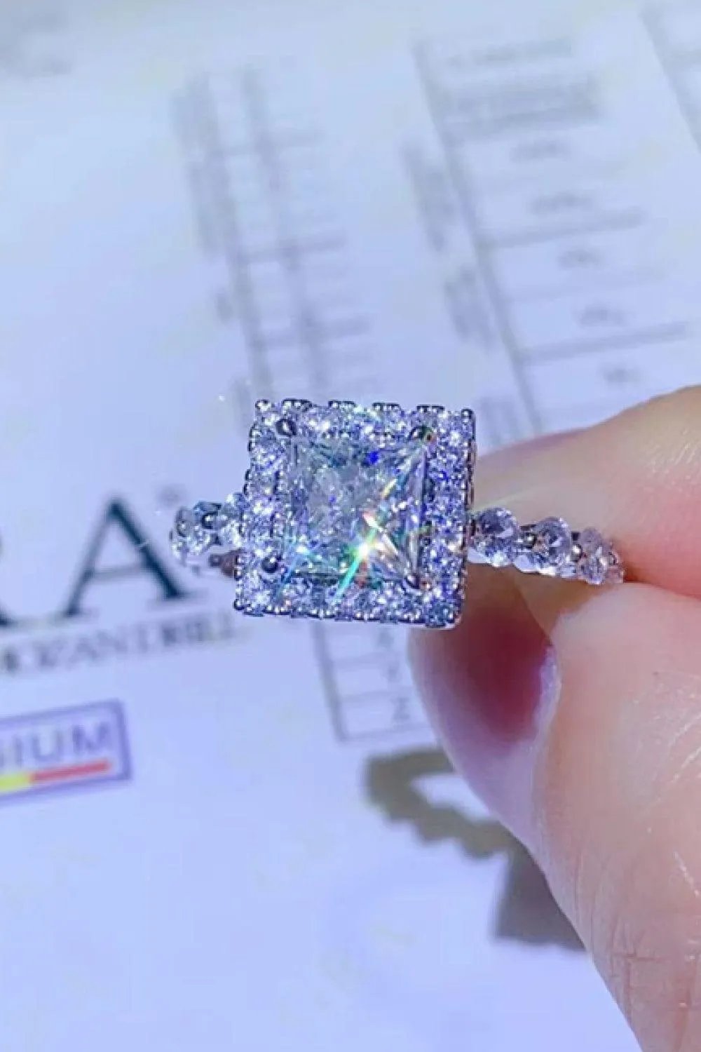 1 Carat Moissanite Square Ring - Trendsi