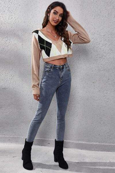 Geometric Long Sleeve Cropped Sweater - Trendsi - Flyclothing LLC