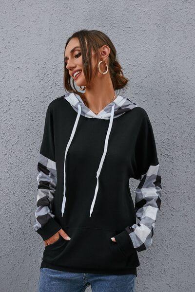 Plaid Drawstring Dropped Shoulder Hoodie - Trendsi
