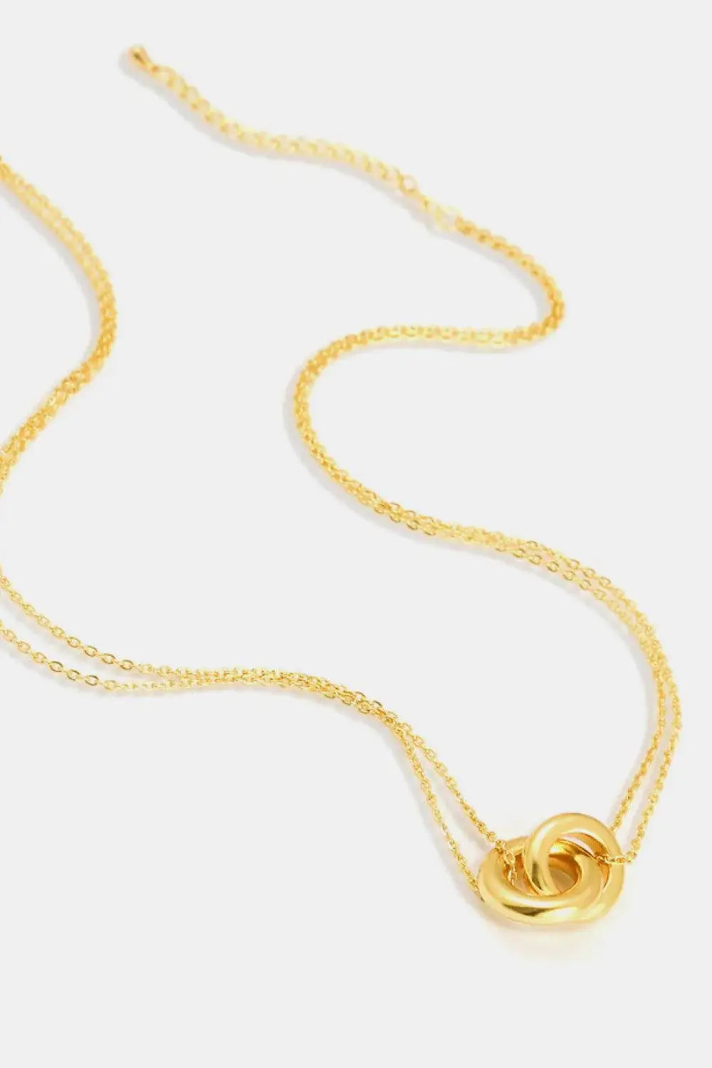Linked Ring Pendant Chain Necklace - Trendsi - Flyclothing LLC