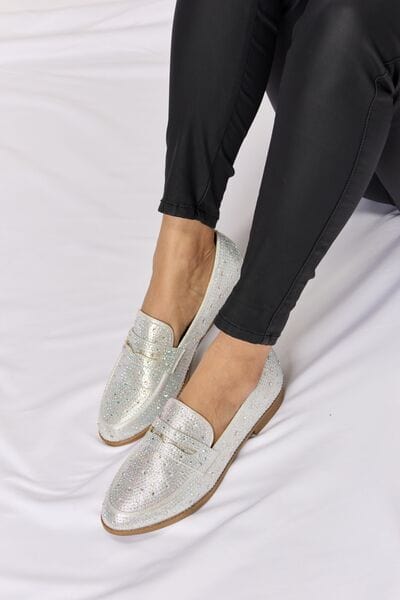 Forever Link Rhinestone Point Toe Loafers - Trendsi