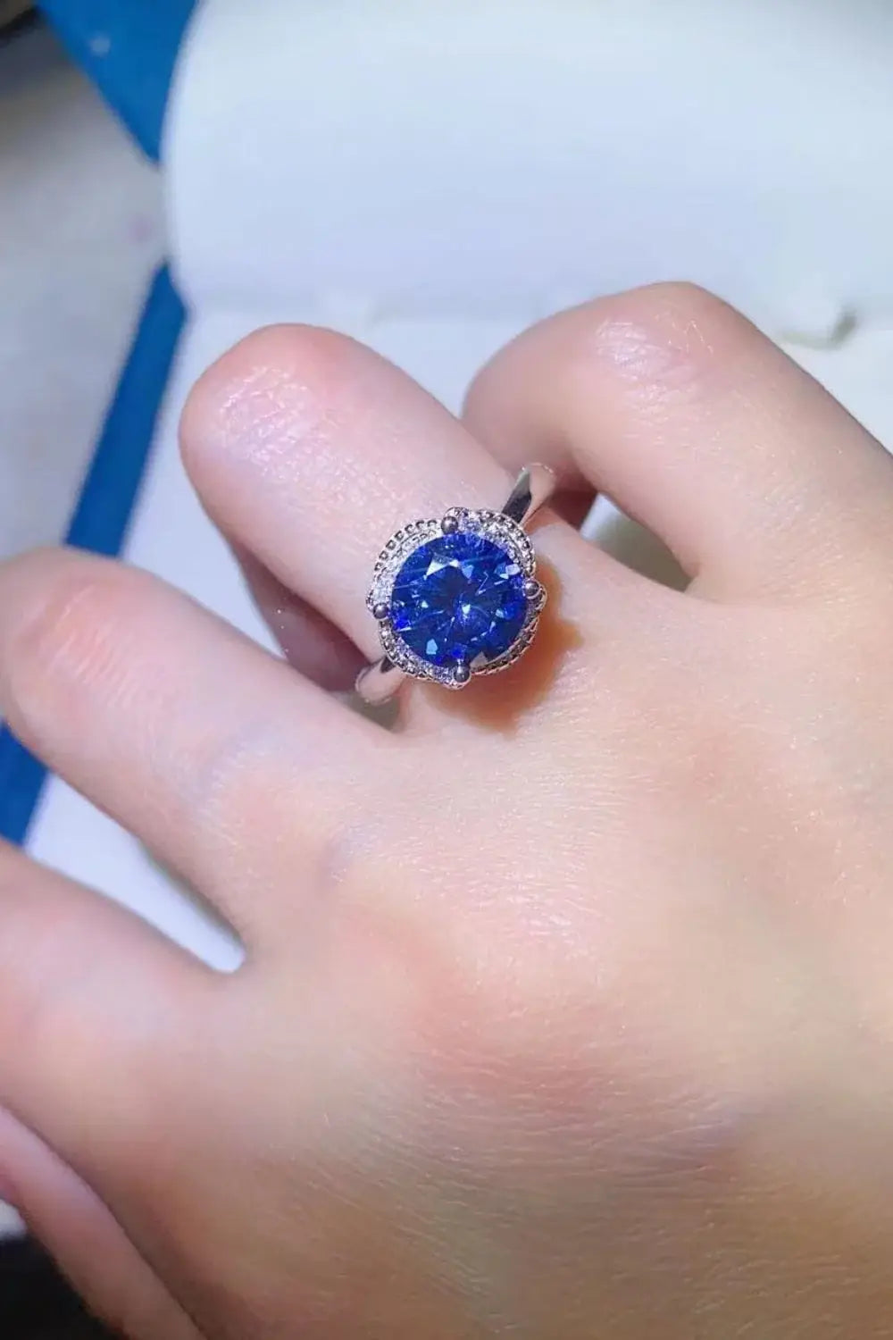 2 Carat Moissanite Contrast 925 Sterling Silver Ring - Trendsi - Flyclothing LLC