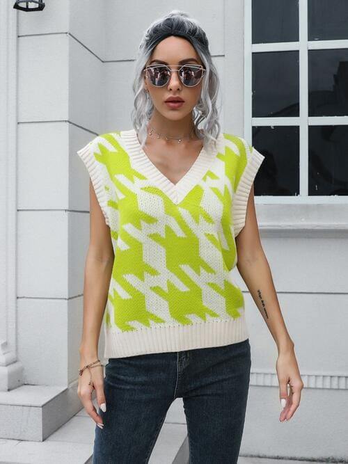 Houndstooth V-Neck Sweater Vest - Trendsi