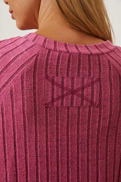 Basic Bae Full Size Ribbed Thumbhole Sleeve T-Shirt - Trendsi - Flyclothing LLC