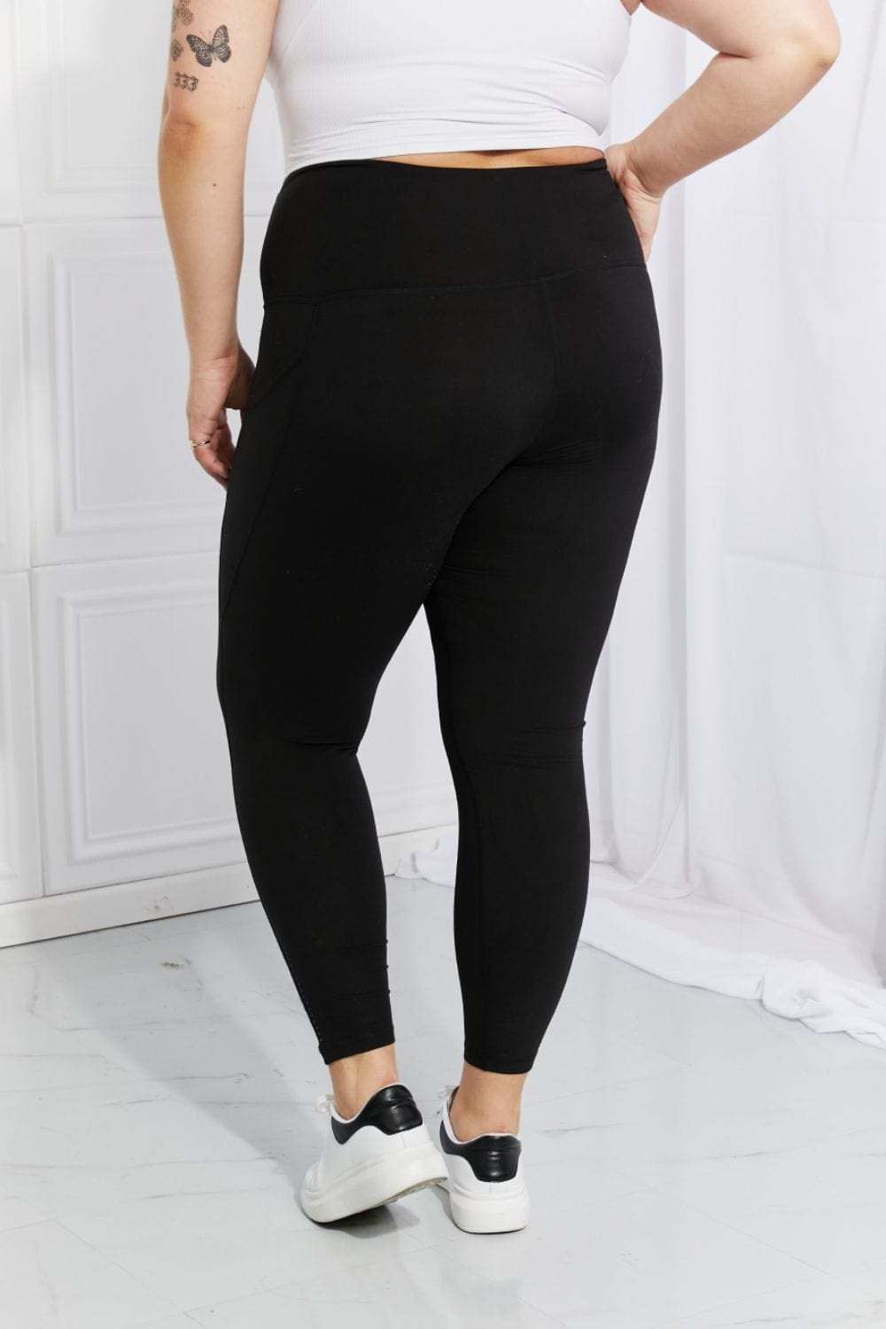 Leggings Depot Full Size Strengthen and Lengthen Reflective Dot Active Leggings - Trendsi - Flyclothing LLC