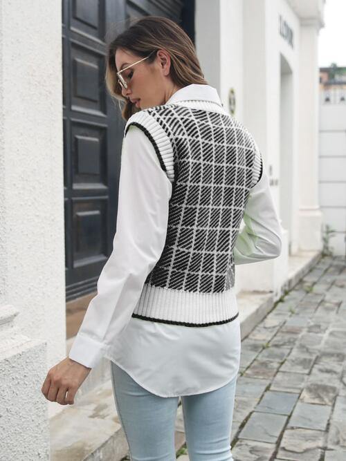 Plaid V-Neck Sweater Vest - Trendsi