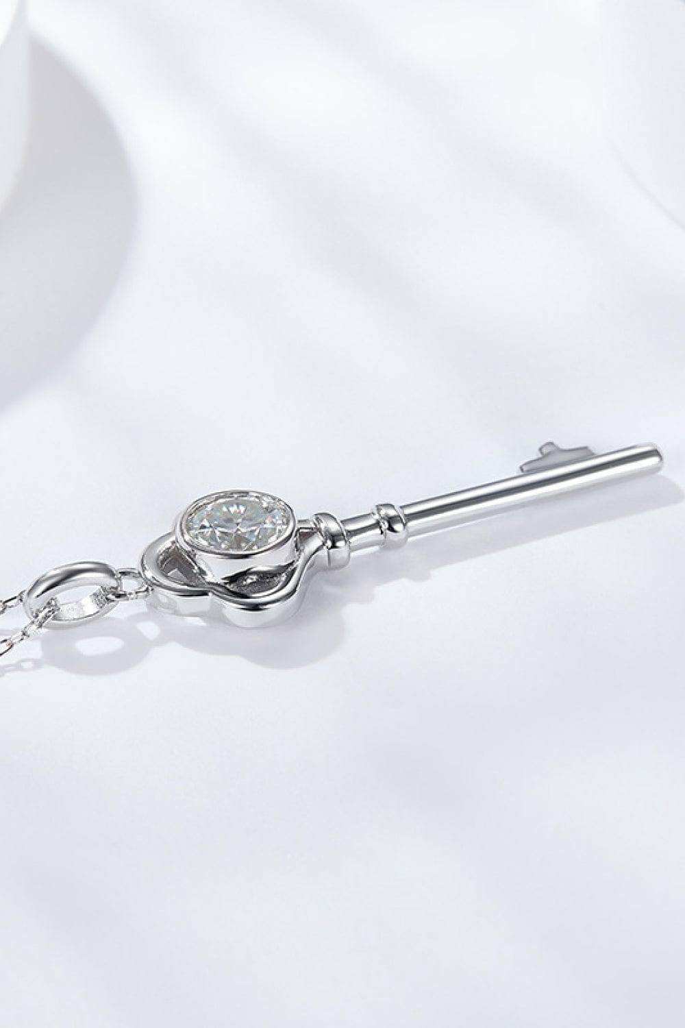 925 Sterling Silver 1 Carat Moissanite Key Pendant Necklace - Trendsi - Flyclothing LLC