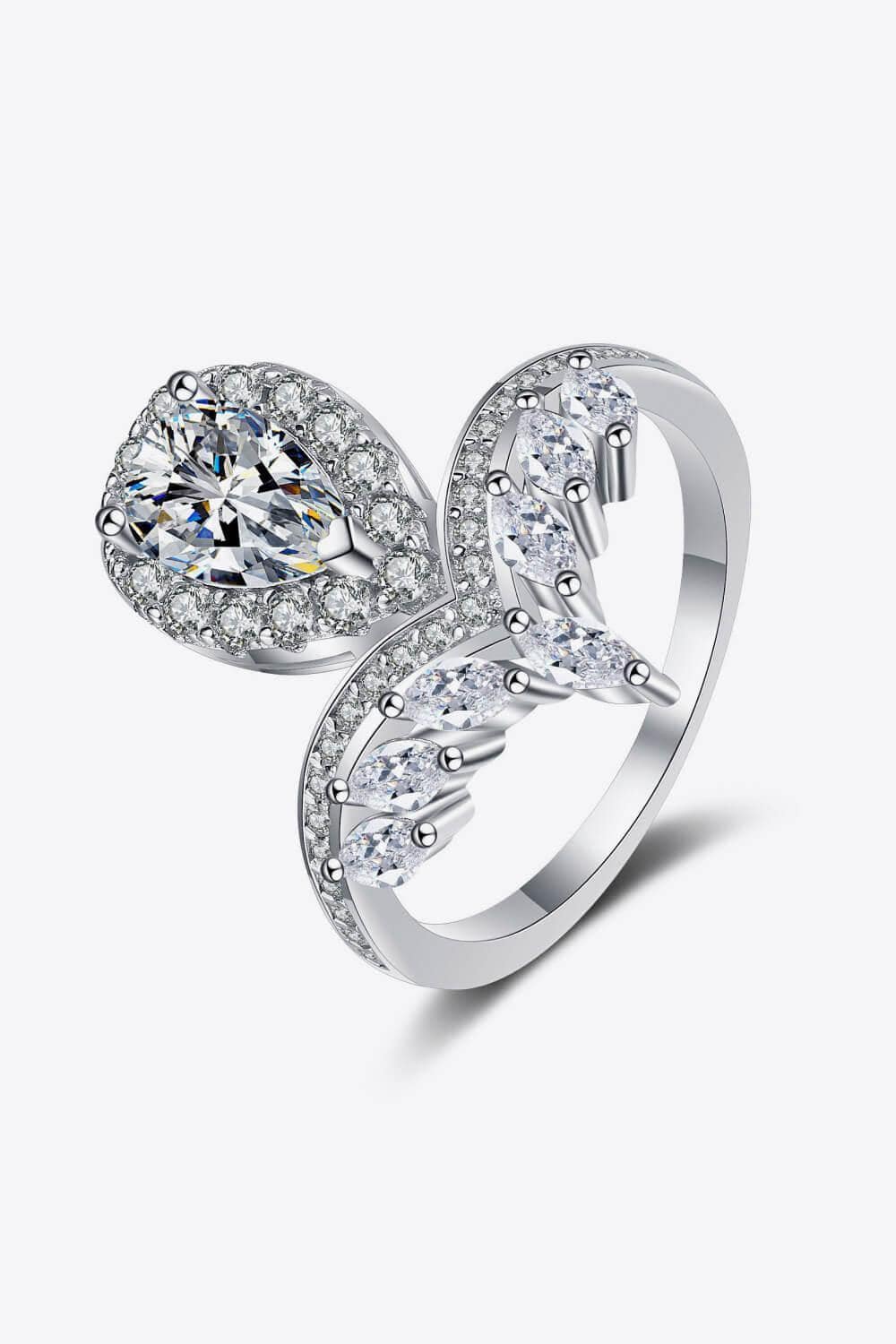 Stand Out Moissanite Ring - Flyclothing LLC