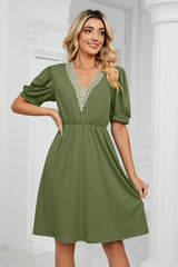 Contrast V-Neck Puff Sleeve Pocket Dress - Trendsi - Flyclothing LLC