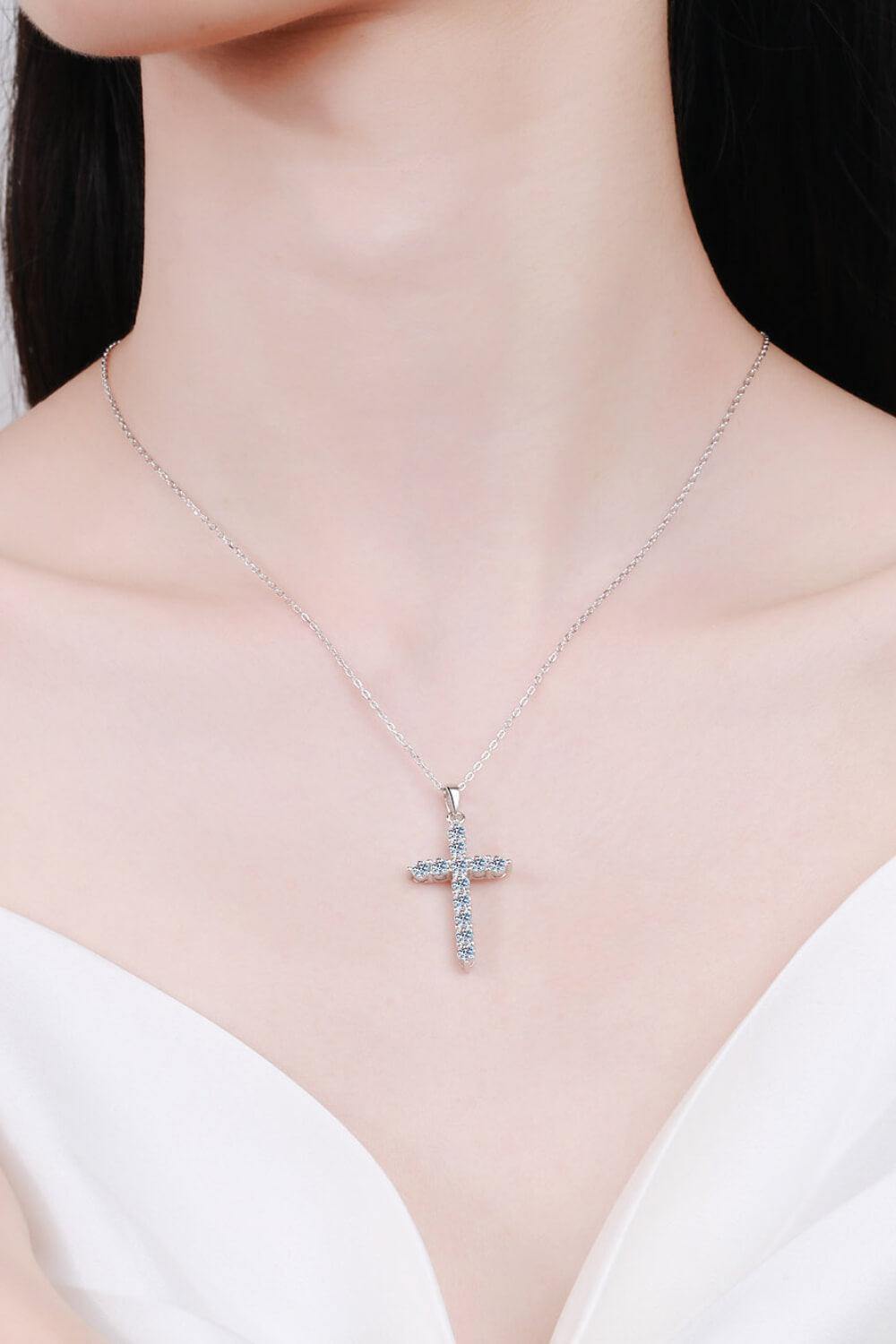 Moissanite Cross Pendant Chain Necklace - Flyclothing LLC