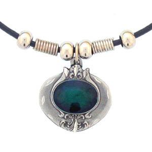 Emerald Stone Adjustable Cord Necklace - Flyclothing LLC