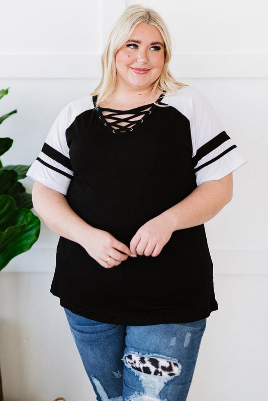 Plus Size Contrast Crisscross Tee Shirt - Trendsi
