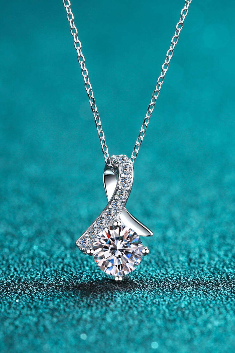 Unique and Chic Moissanite Pendant Necklace - Trendsi - Flyclothing LLC