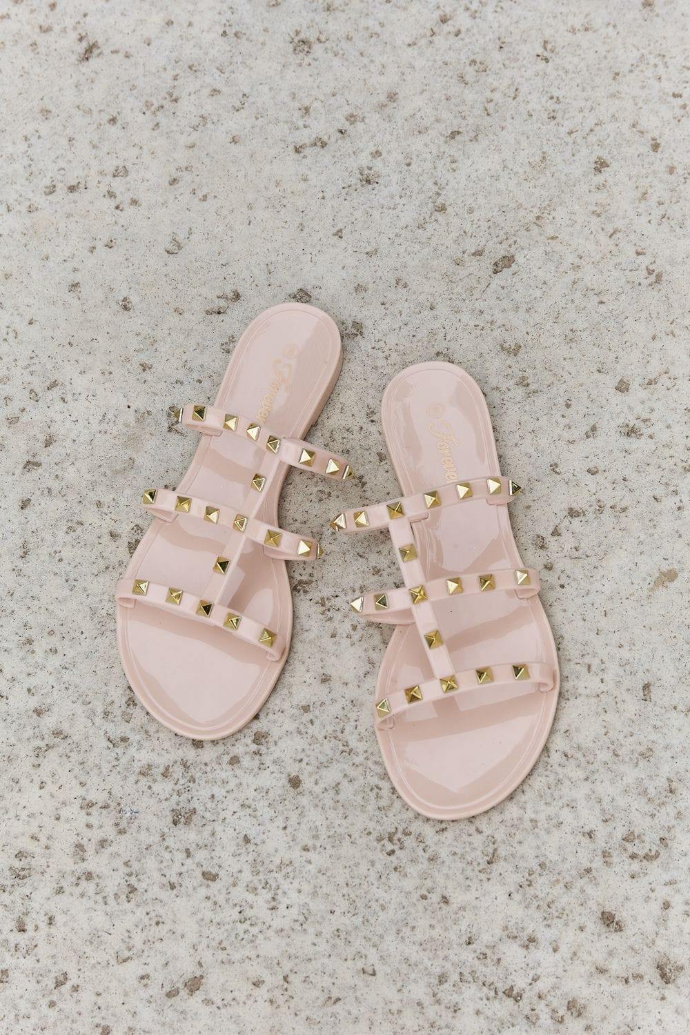 Jelly studded slides 2025