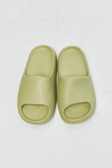 NOOK JOI In My Comfort Zone Slides in Green - Trendsi