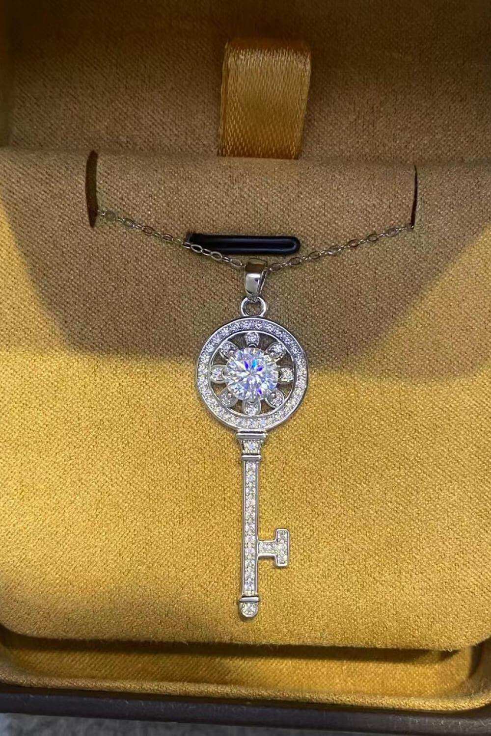 1 Carat Moissanite Platinum-Plated Key Pendant Necklace - Trendsi - Flyclothing LLC