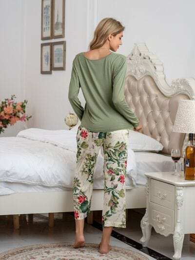 Round Neck Top and Printed Pants Lounge Set - Trendsi - Flyclothing LLC