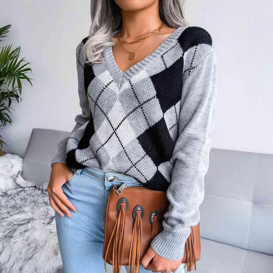 Geometric V-Neck Sweater - Trendsi